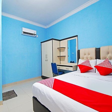 Oyo 90752 Ridho Guest House Syariah Dumai Bagian luar foto