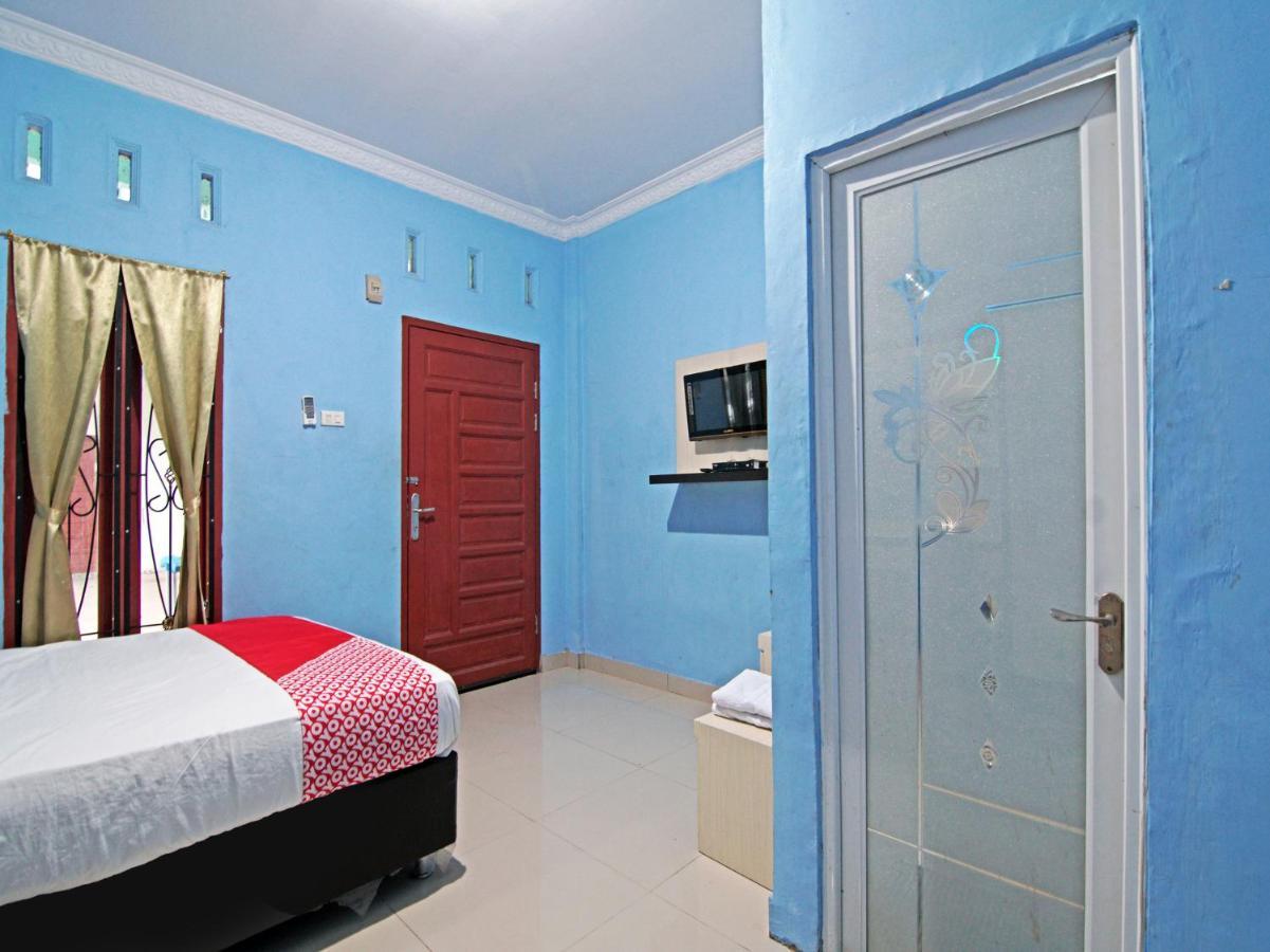 Oyo 90752 Ridho Guest House Syariah Dumai Bagian luar foto