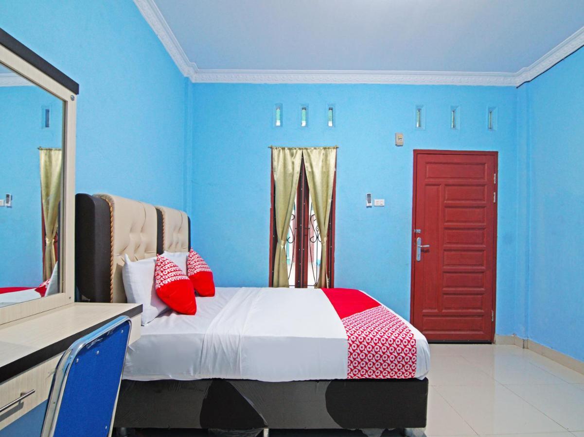 Oyo 90752 Ridho Guest House Syariah Dumai Bagian luar foto